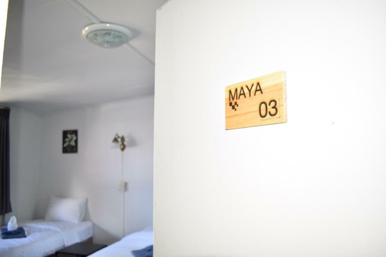 Maya Bed And Food Hostel Чиангмай Экстерьер фото