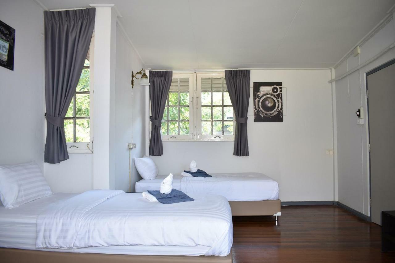 Maya Bed And Food Hostel Чиангмай Экстерьер фото