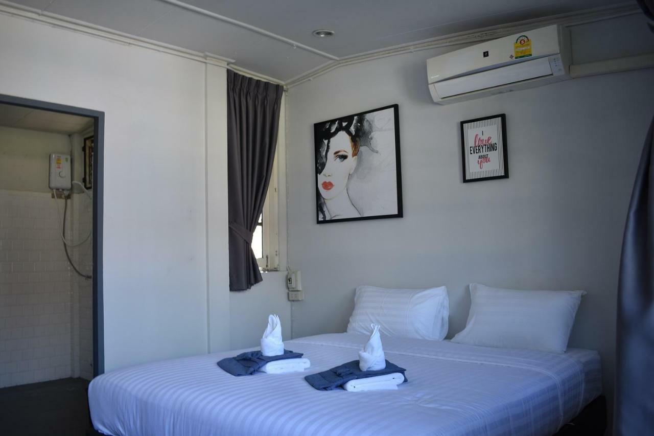 Maya Bed And Food Hostel Чиангмай Экстерьер фото