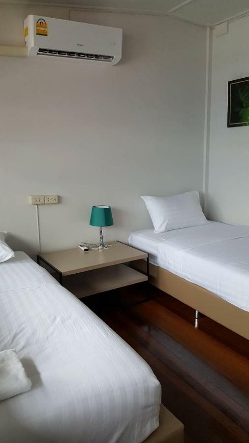 Maya Bed And Food Hostel Чиангмай Экстерьер фото