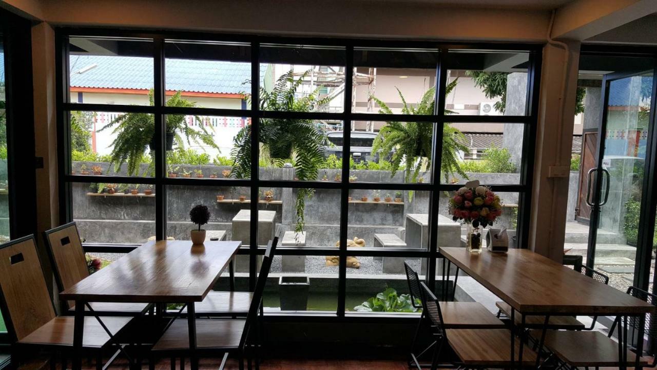 Maya Bed And Food Hostel Чиангмай Экстерьер фото