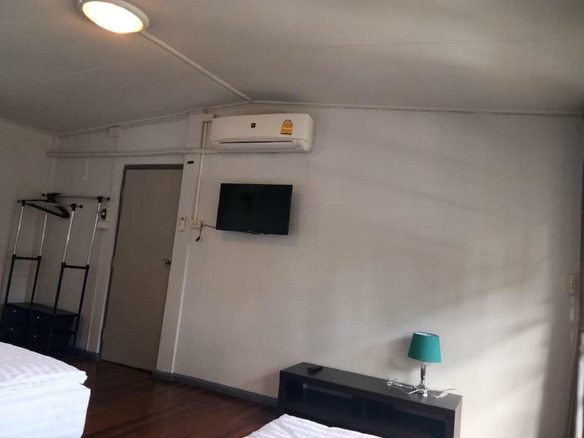 Maya Bed And Food Hostel Чиангмай Экстерьер фото