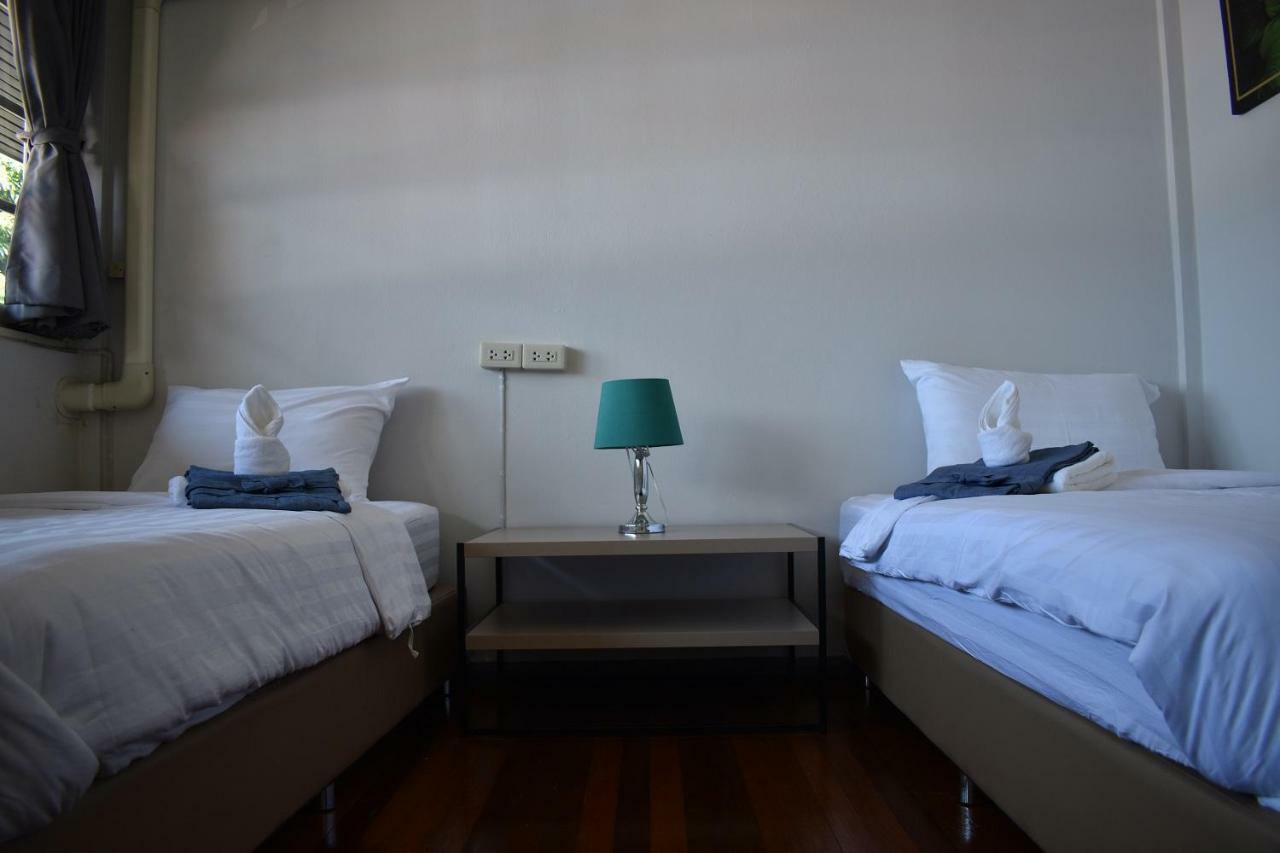 Maya Bed And Food Hostel Чиангмай Экстерьер фото